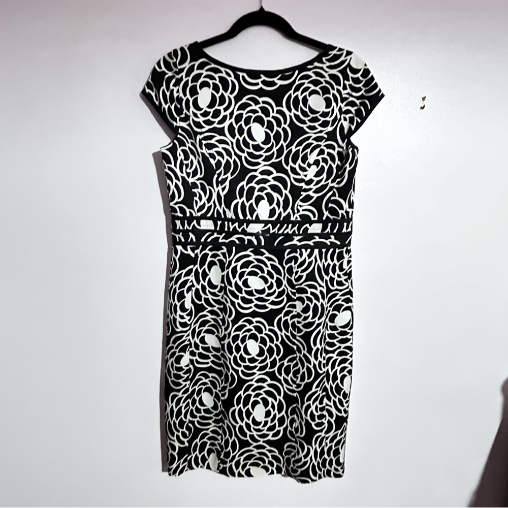 Carlisle Cap Sleeve Sheath Dress 4